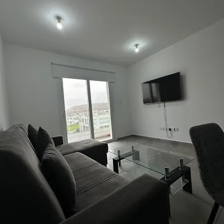 Oroklini's Flat Apartman *