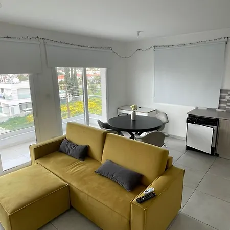 Oroklini's Flat Apartment *